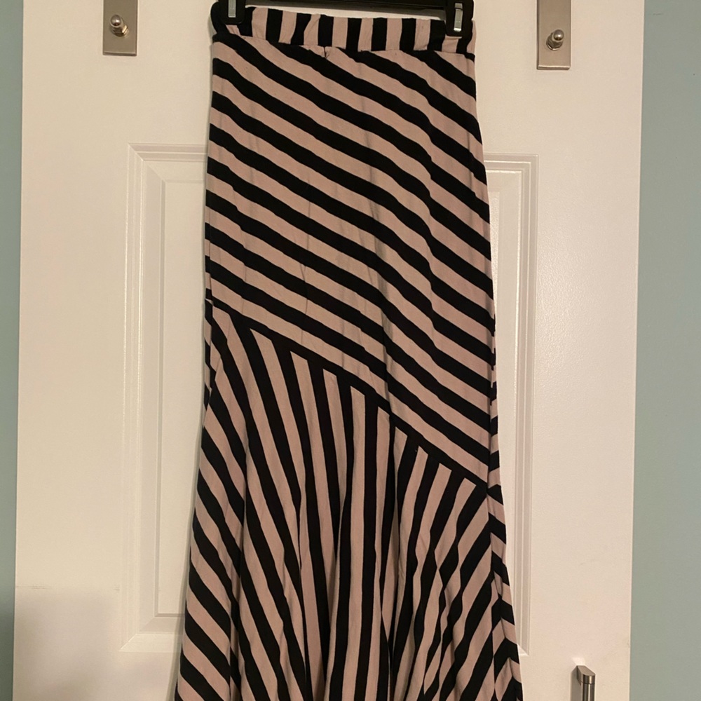 Long skirt